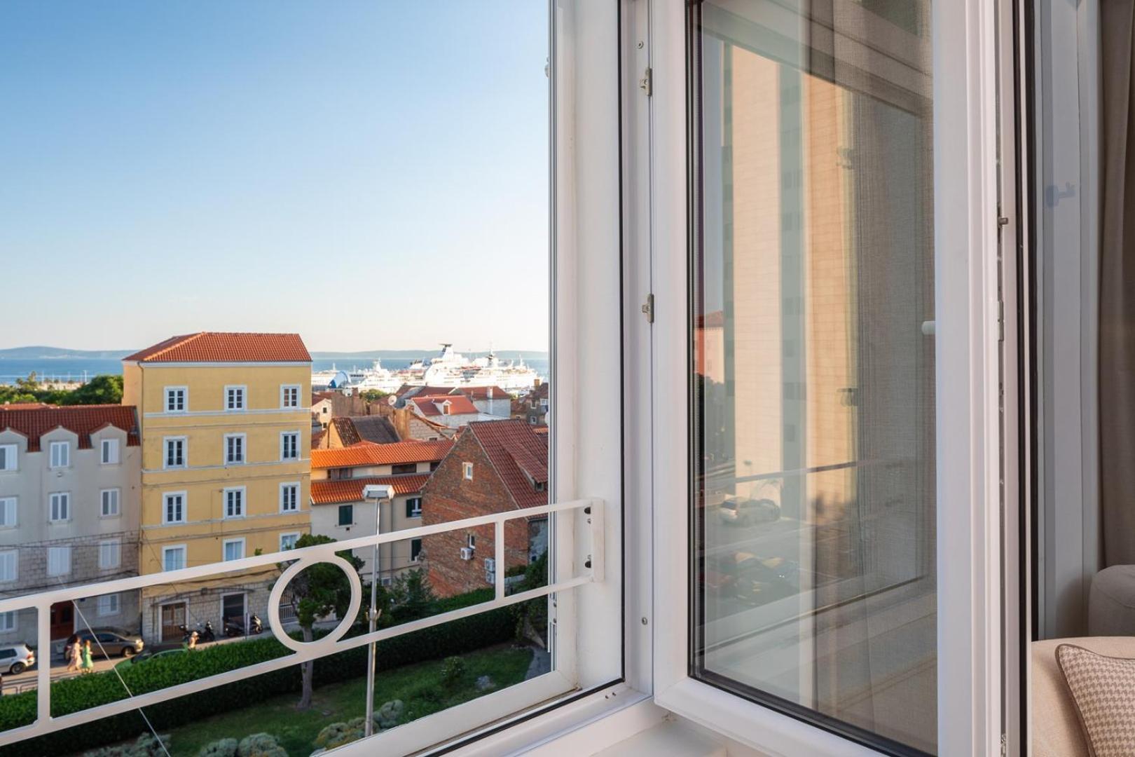 Luxury Rooms Le Prestige Few Minutes From Split'S Iconic Waterfront Exterior foto